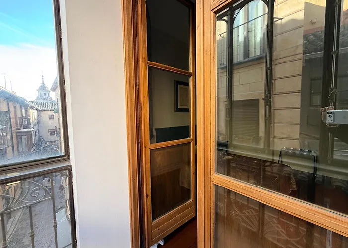 Smartmonki Sinagoga Entre La Catedral Y Zocodover