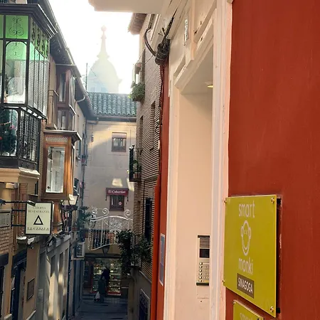 Smartmonki Sinagoga Entre La Catedral Y Zocodover Τολέδο