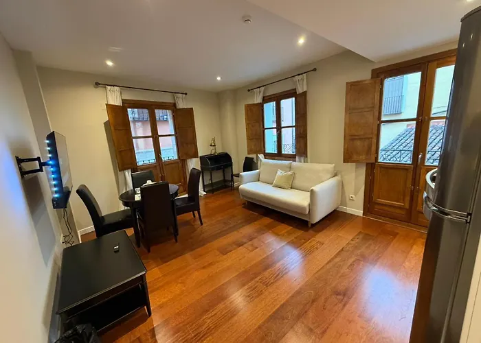 Smartmonki Sinagoga Entre La Catedral Y Zocodover