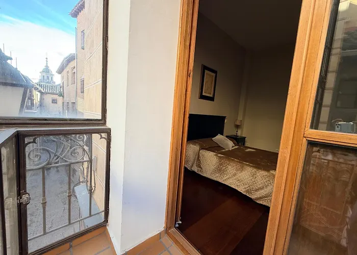 Smartmonki Sinagoga Entre La Catedral Y Zocodover