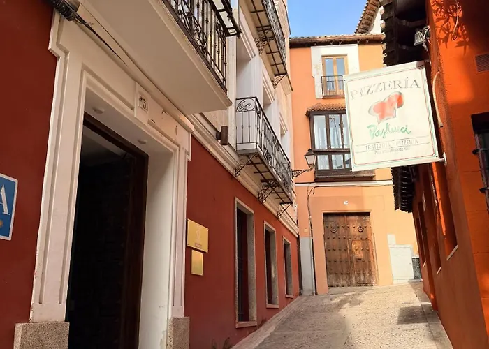 Smartmonki Sinagoga Entre La Catedral Y Zocodover